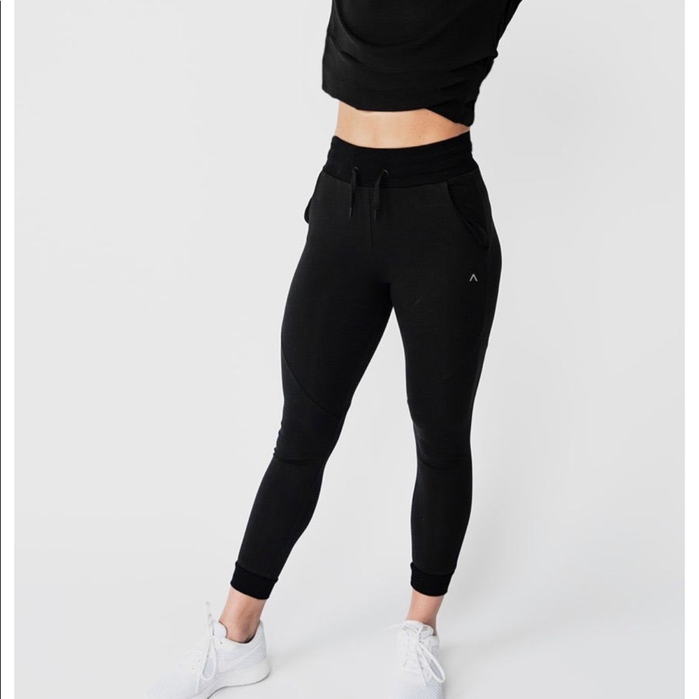 KORA Daily Joggers